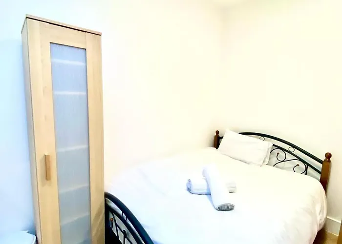 Lovely Cosy Studio Apartment Ground Floor In Central London